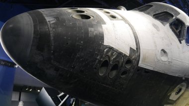 Uzay mekiği Atlantis, Kennedy Uzay Merkezi, Apollo Saturn V Merkezi ziyaretçi kompleksinin