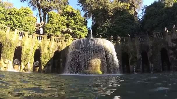 Italy Tivoli Oval Fountain Garden Villa Este — Stock Video