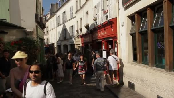 París Francia Octubre 2011 Calle Llena Turistas Montmartre — Vídeo de stock