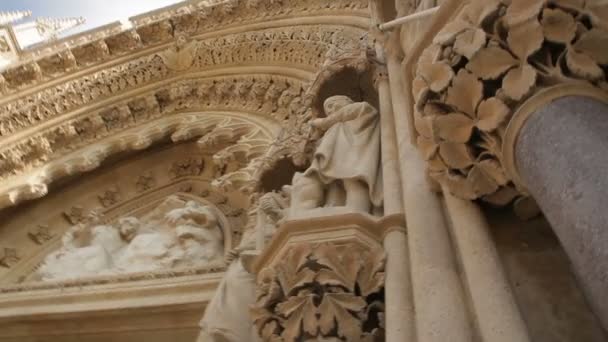 Decoración Entrada Catedral Zagreb Croacia — Vídeo de stock