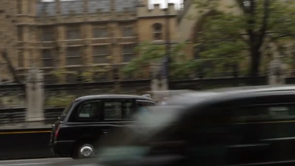 Στην Οκτωβρίου 2011 Λονδίνο Βρετανία Ηνωμένο Βασίλειο Ταξί Του Λονδίνου — Αρχείο Βίντεο
