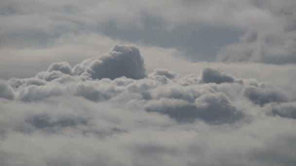 Przenoszenie Grubych Chmur Niebie — Wideo stockowe