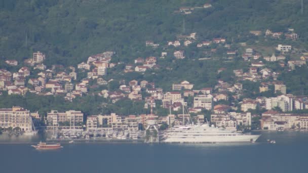 Waterfront Staden Tivat Och Porto Montenegro Med Lyxbåtar — Stockvideo