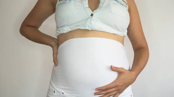 Großaufnahme Von Schwangerschaftsbauch — Stockfoto