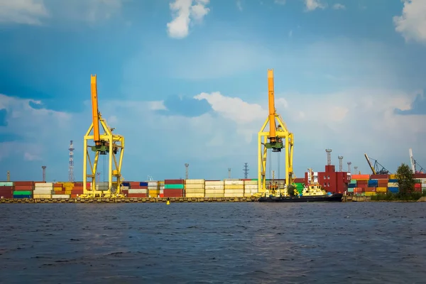 Ship Loading Cranes Container Terminal Riga Latvia Summer Cloudy Day — Stock Photo, Image