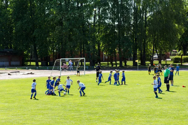 Copa infantil de fútbol Shitik, el 19 de mayo de 2018, en Ozolnieki , —  Fotos de Stock