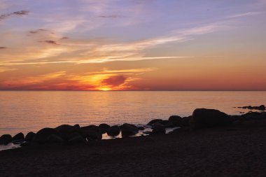 Tuja, Vidzeme, Letonya yakınlarındaki Baltık deniz kıyısında bulutlar