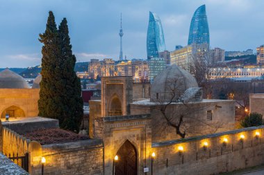 Bakü şehrinin akşam manzarası, Azerbaycan 'ın başkenti