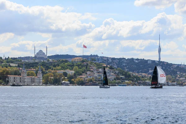 20 Eylül 2025 tarihinde 24. Boğaz Kupası 'nda MELX takımı yelkenli ve COCA COLA ikecek / DAS takım yelkenlisi