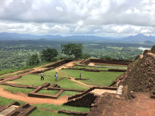 Panoramiczny Widok Las Ruiny King Palace Góry Fortecy Sigiriya Lion — Zdjęcie stockowe