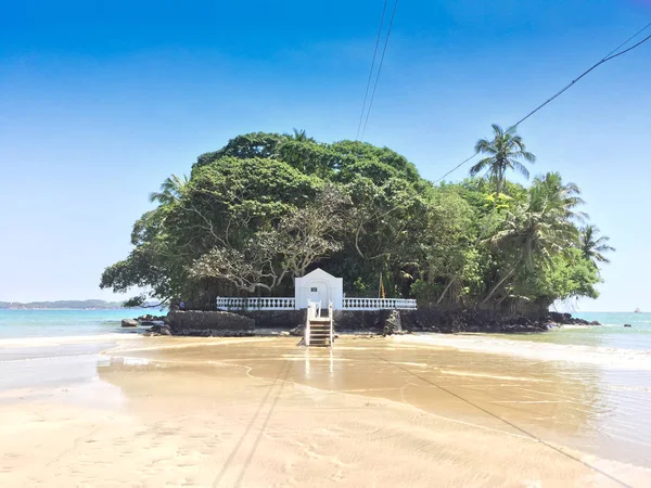 Taprobane Island Weligama Bay Beach Sri Lanka — Stock Photo, Image