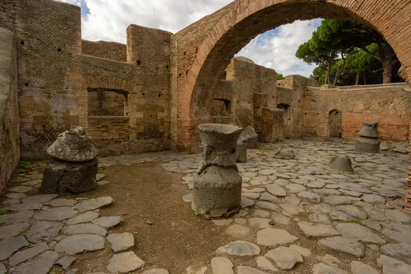 Ostia Antica Rom Italien Palace Molini Med Lava Kvarnstenar — Stockfoto