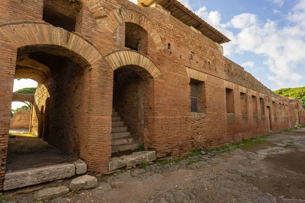 Ostia Antica Rom Italien Arkeologiskt Romarriket Gatuvy Med Ursprungliga Gamla — Stockfoto