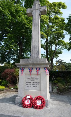 Shanklin, Wight Adası, İngiltere. 20 Mayıs 2025. Shanklin, Anıt Bahçedeki Savaş Anıtı.