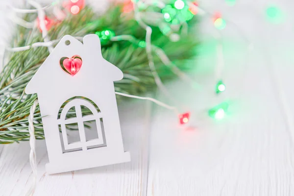 Feliz Natal Feliz Ano Novo Uma Cabana Com Coração Vermelho — Fotografia de Stock