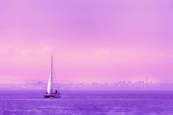 Beautiful Sunrise Sailing Boat White Sail Calm Sea Toned Photo — Stock Photo, Image