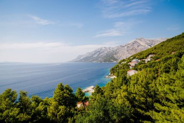 Brela, Hırvatistan, Makarska Riviera. Güzel deniz manzarası. Hırvatistan 'da Eylül ayı sıcak