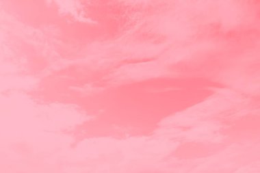 Güzel gökyüzü, sirokümülüs bulutları, pembe mercan suluboya renkleri