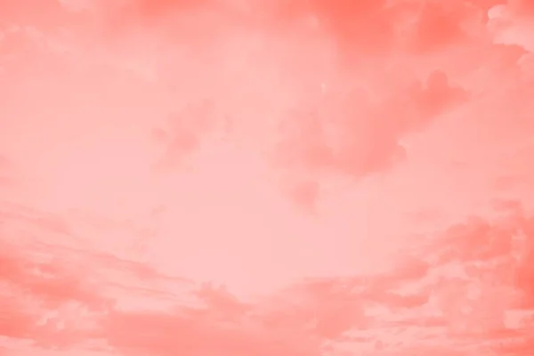 Krásná Obloha Kruhovými Mraky Korálově Růžová Akvarel Tónovaný — Stock fotografie