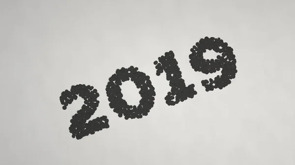 白の背景に黒の紙吹雪から作られた 2019年数です 2019 年の標識です レンダリング図 — ストック写真