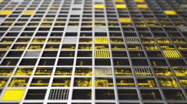 Sarı parlayan elemanlar ile metal ızgaralar yapılmış animasyonlu fütüristik teknolojik veya endüstriyel arka plan. Soyut arka plan. 3d render animasyonu