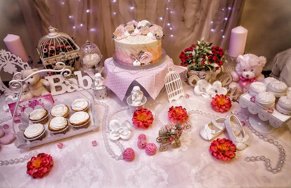 Torta Doccia Bambino Con Fiori — Foto Stock