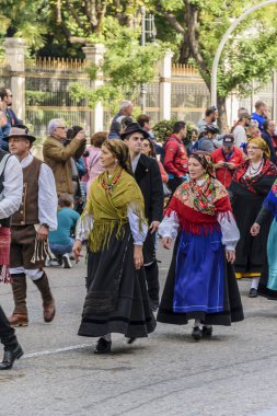 Madrid, İspanya, 21 Ekim 2018 sokak Binbaşı. Yaylacılıktan XXV Festival. Tarihi ve kültürel olay nerede koyunları Madrid sokaklarında dolaşmak