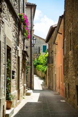 San Marino İtalya'nın tipik taş sokak