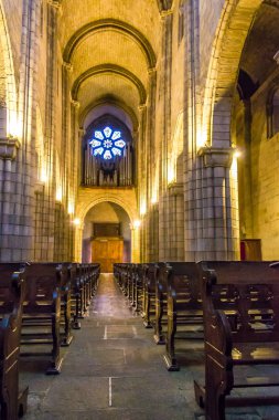 Porto, Portekiz - 18 Kasım 2014: İç in Se Cathedral Portekiz Porto şehir içinde.