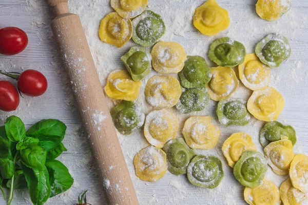 Homemade Fresh Italian Ravioli Pasta White Wood Table Flour Basil — Stock Photo, Image