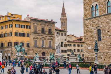 Florence, İtalya - 24 Aralık 2014: Piazza della Signoria Floransa, İtalya