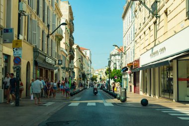 Cannes, Fransa 'nın eski şehir merkezinde..