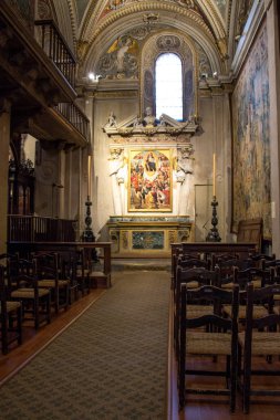 İtalya, Bergamo 'daki Santa Maria Maggiore kilisesinin içinde..