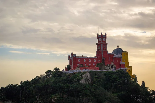 Palacio Nacional de Peña en Sintra, Portugal (Palacio Nacional da Pe — Foto de Stock