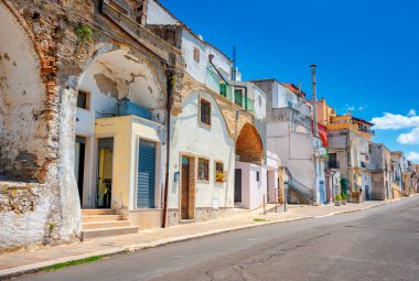 Eski sokaklar Lazio İtalyan şehrin tarihi bölümünde. İtalya.