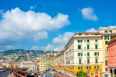 İtalya, Gunuya, Cenova çevresinde yol Temmuz 2018 - Bypass