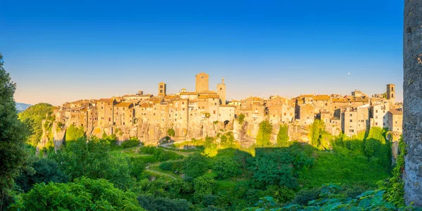 Panorama Medieval Town Viturchiano Located Edge Cliff Sunset Lazio Italy — Stock Photo, Image