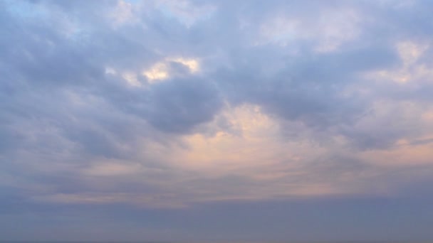 Cielo Del Atardecer Sobre Mar Fondo Del Cielo Atardecer Nubes — Vídeos de Stock