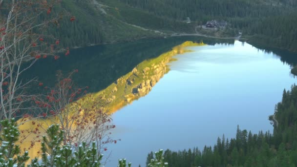 Panorama Dużego Górskiego Jeziora Tatrach Polska — Wideo stockowe