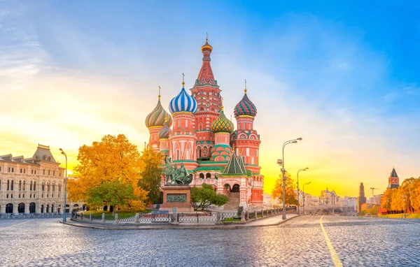 Moscú Plaza Roja Panorama Catedral Basilio Amanecer Sin Gente — Foto de Stock