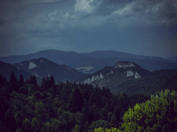 Krajobraz Przestrzeni Górskich Lecie — Zdjęcie stockowe