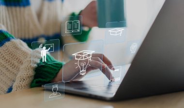 Öğrenciler dizüstü bilgisayar teknolojisi, internet teknolojisi, internet teknolojisi, e-öğrenme, çevrimiçi eğitim, eğitim, eğitim, özel ders, video dersi, kurs, evde eğitim