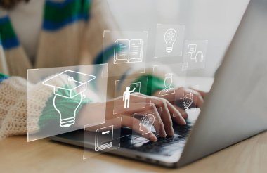 Öğrenciler dizüstü bilgisayar teknolojisi, internet teknolojisi, internet teknolojisi, e-öğrenme, çevrimiçi eğitim, eğitim, eğitim, özel ders, video dersi, kurs, evde eğitim