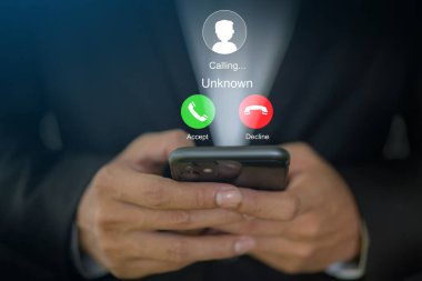 Bilinmeyen numaradan gelen aramalar, spam, eşek şakası, dolandırıcı, sahte kimlik, dolandırıcı, cep telefonu, hacker, çağrı merkezi, suç, dolandırıcılık veya dolandırıcılık.