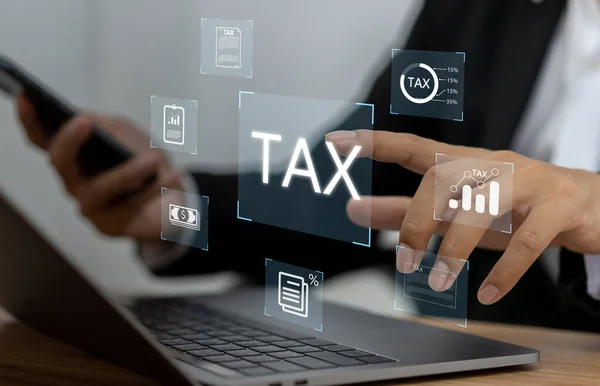 Bireysel gelir vergisi geri ödeme faturası, E-vergi, kredi kartı, finans, Veri analizi, vergi, fıçı, hükümet, ödeme, vergi iadesi, bütçe, borç, para. Finansal ve muhasebe kavramı