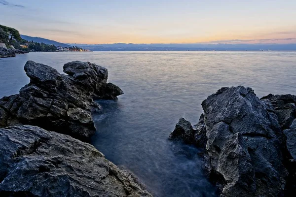Rock Shore Öst Istrien Kroatien Morgonen Strax Före Soluppgången Nordlig — Stockfoto