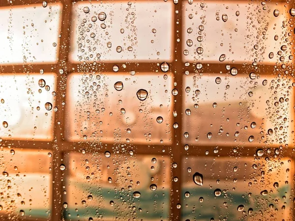 Wassertropfen Fenster Der Autowaschanlage Sonnigen Tagen Brauntönen — Stockfoto