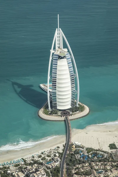 阿拉伯联合酋长国 2018年5月18日 观察世界上最受好评的酒店迪拜塔 — 图库照片