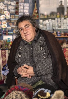 Noratus, Ermenistan - 2 Haziran 2018: Ermeni Bayan Hatıra Eşyası satan