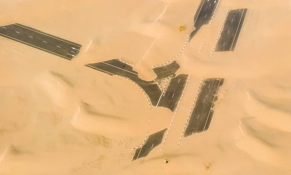 Areia Coberta Estrada Deserto Perto Dubai — Fotografia de Stock